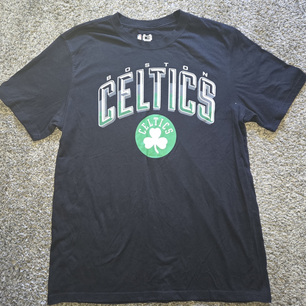 NBA Boston Celtics Black and Green Short Sleeve Tee